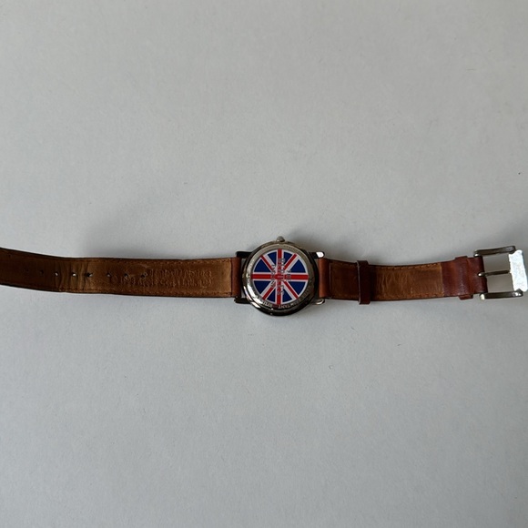 The Beatles leather band watch made by 1993 Apple Corp Ltd. - Picture 6 of 10